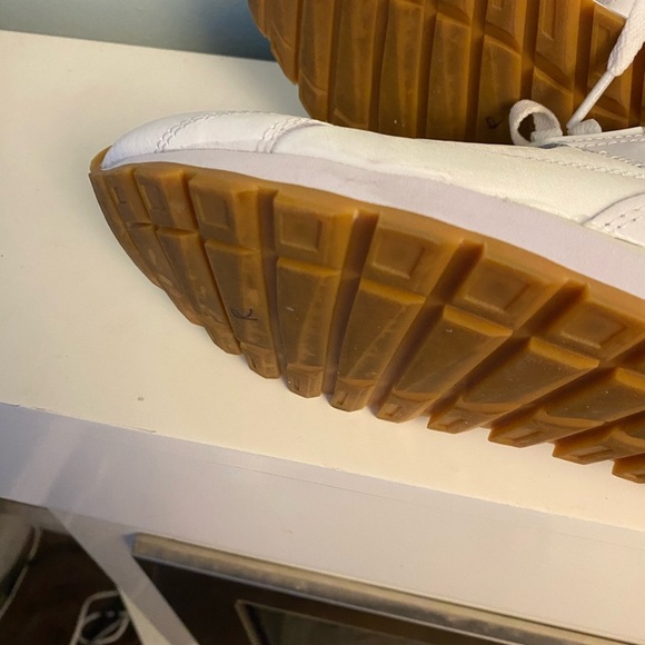 Under Armour Essential White sneakers - Picture 4 of 7